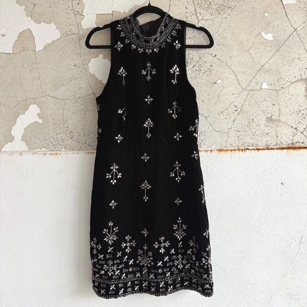 Adrianna Papell Beaded Velvet Cocktail Dress Sleeveless High Neck Black 10 NEW